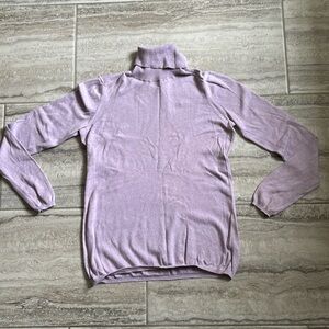 Women’s gap size small sweater